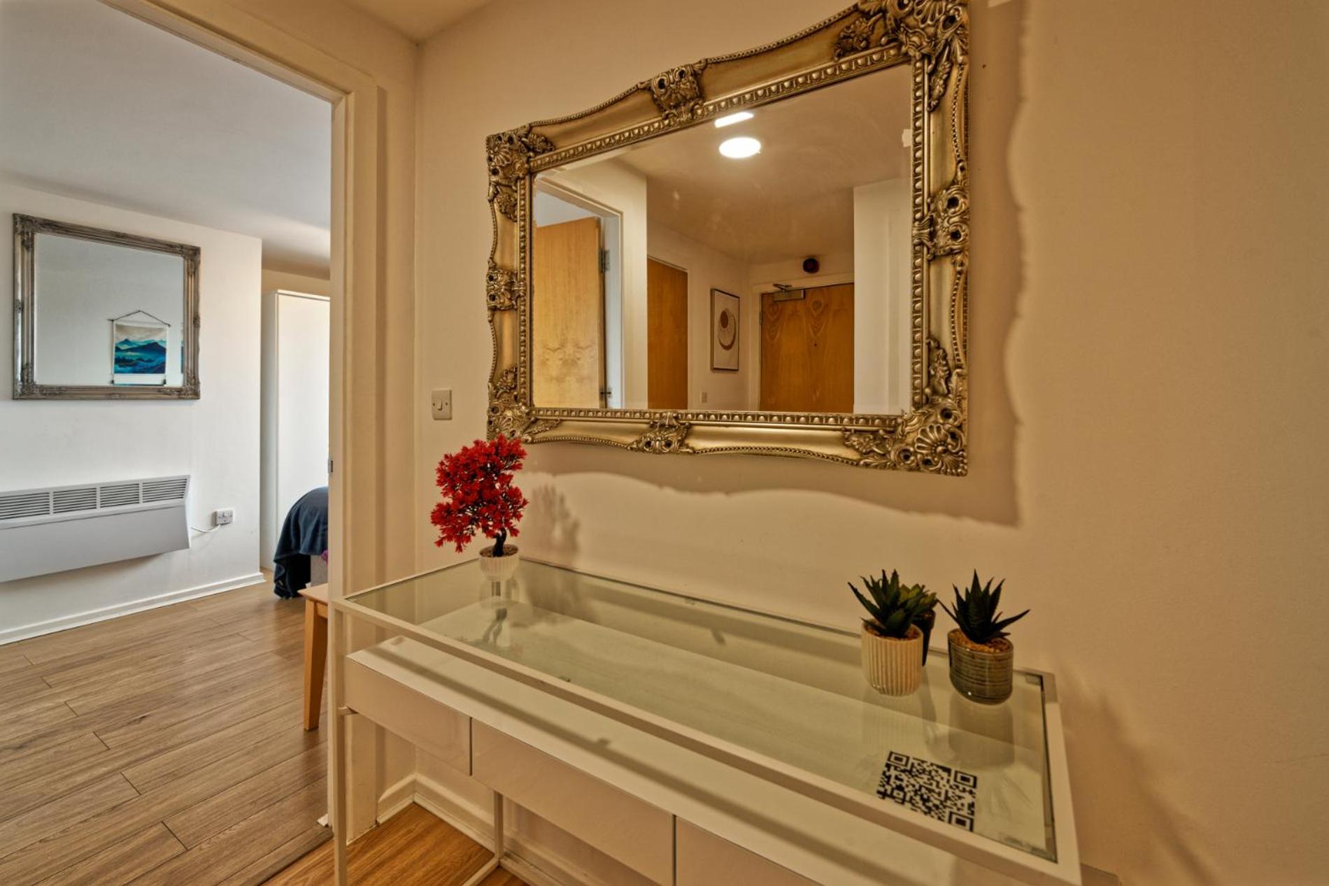 Sidemersey Livings- Convenient And Central 2-Bedroom Haven In L1 ليفربول المظهر الخارجي الصورة