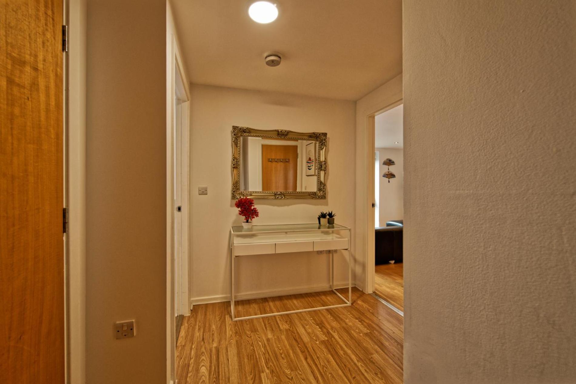 Sidemersey Livings- Convenient And Central 2-Bedroom Haven In L1 ليفربول المظهر الخارجي الصورة