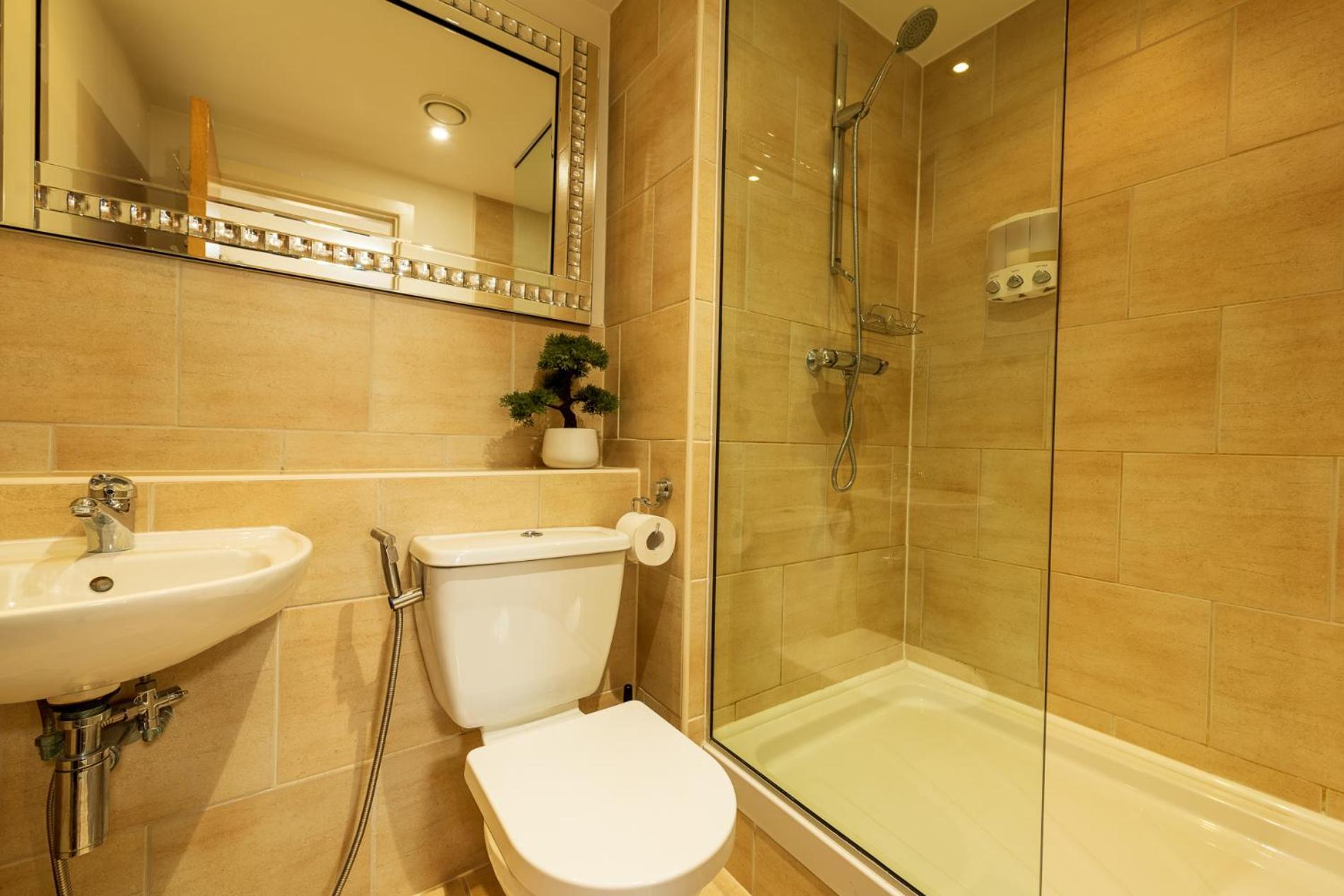 Sidemersey Livings- Convenient And Central 2-Bedroom Haven In L1 ليفربول المظهر الخارجي الصورة
